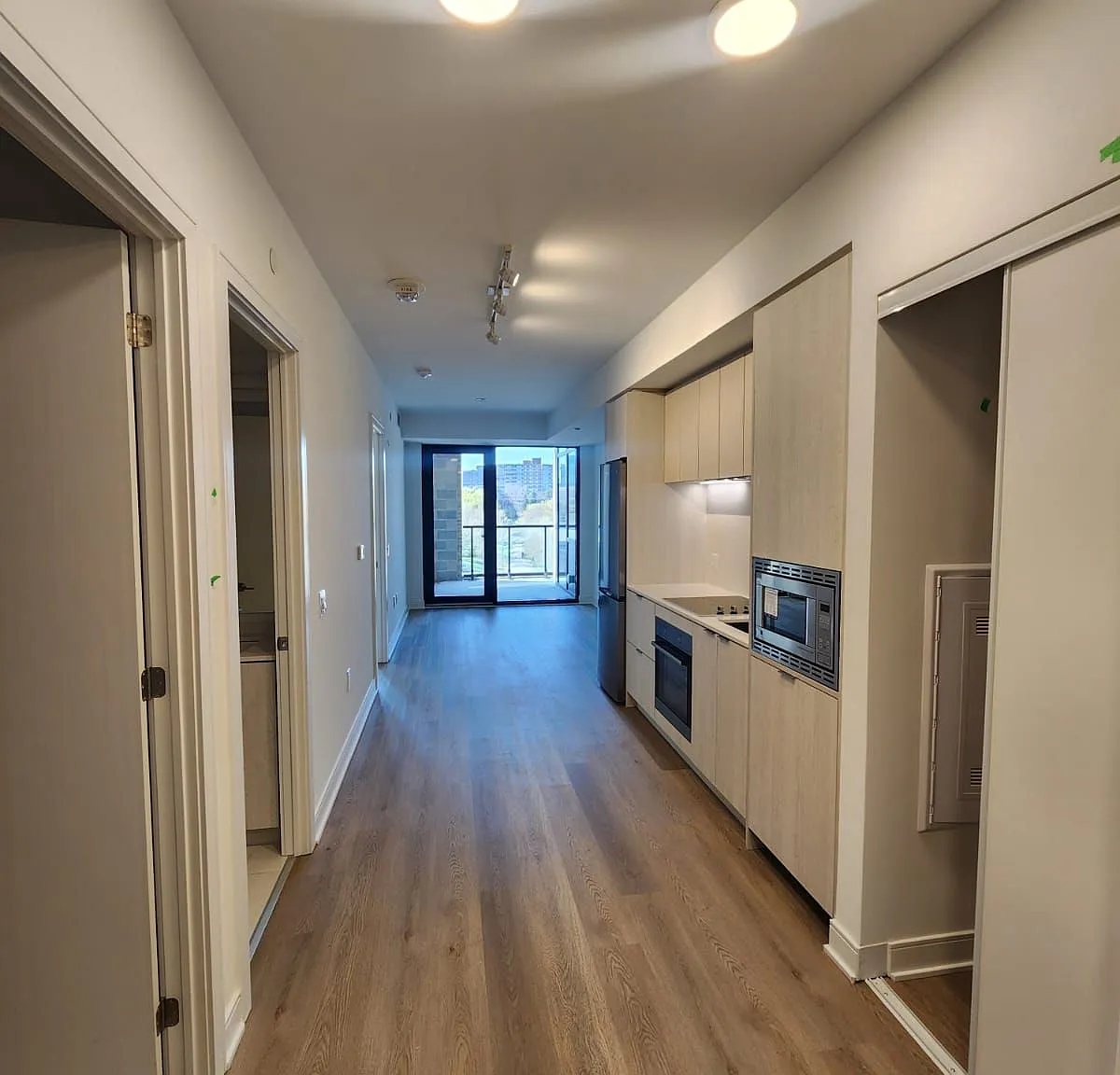 2 bed, $2,285 — Photo 2