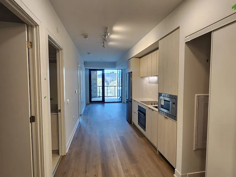 86 Dundas St E #407 — Photo 2