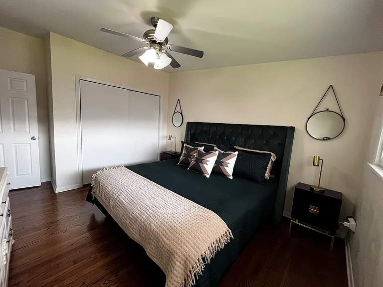 12200 S Harding Ave — Photo 12