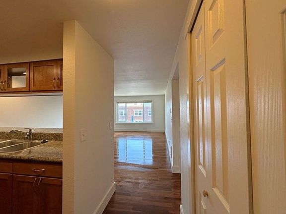 4th image of 25 N Broadway Unit 304