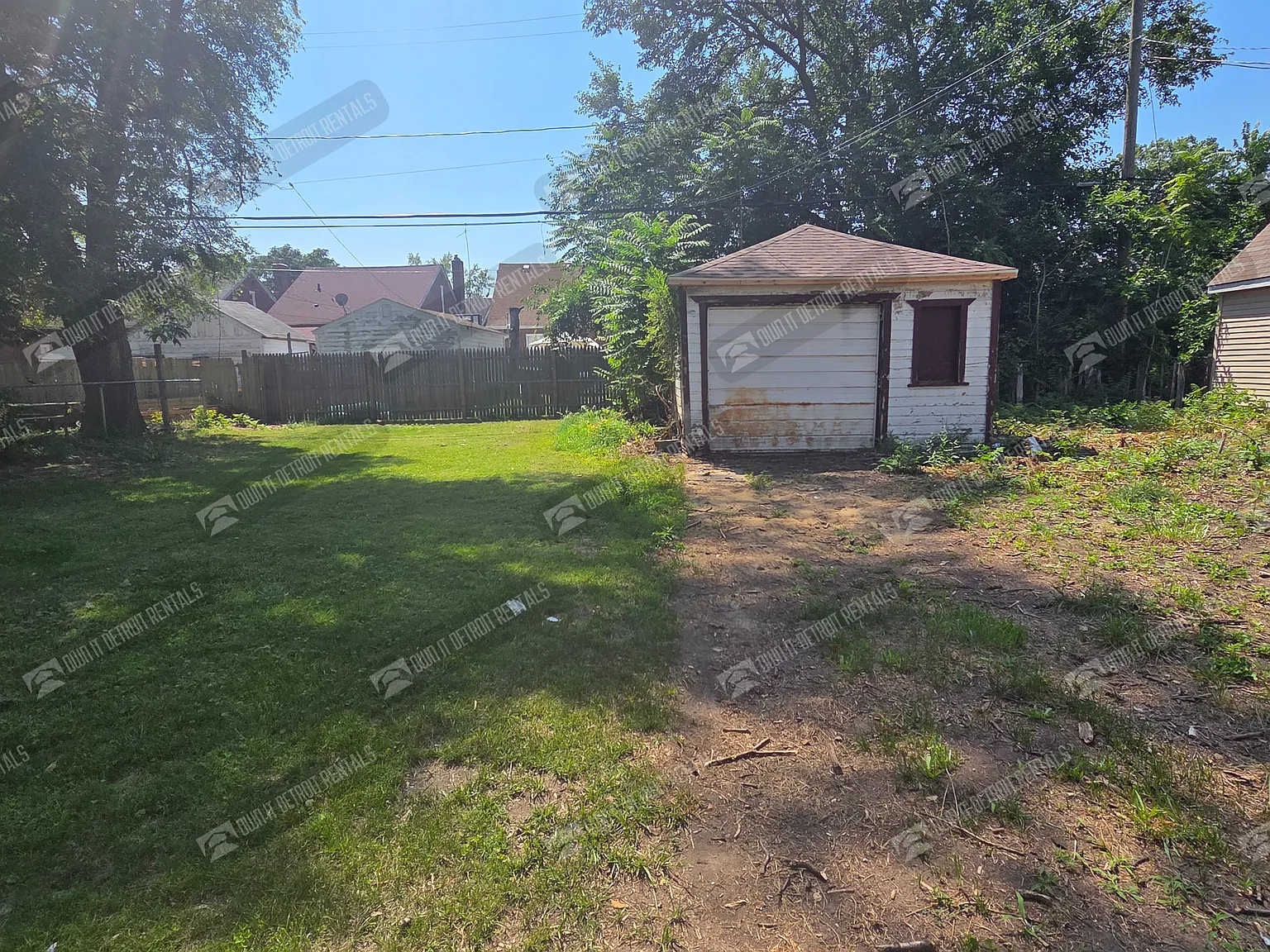 House- Colonial — Photo 3