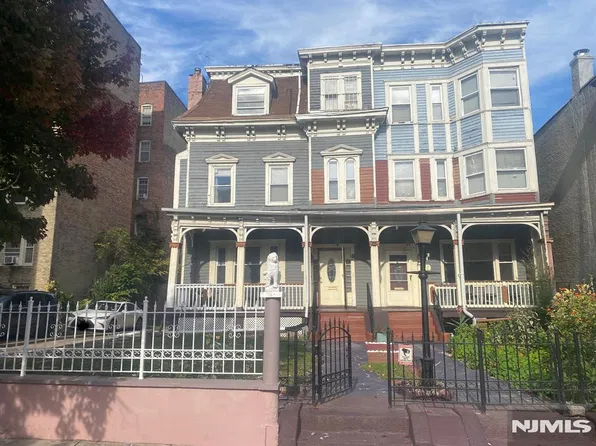 16-18 Duncan Avenue, Jersey City, NJ 07304