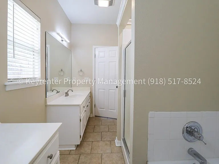 806 W 118th St S — Photo 37