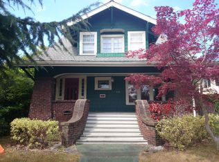 4153 44th Ave SW, Seattle, WA 98116