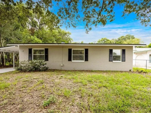 3910 Loys Dr, Jacksonville, FL 32246