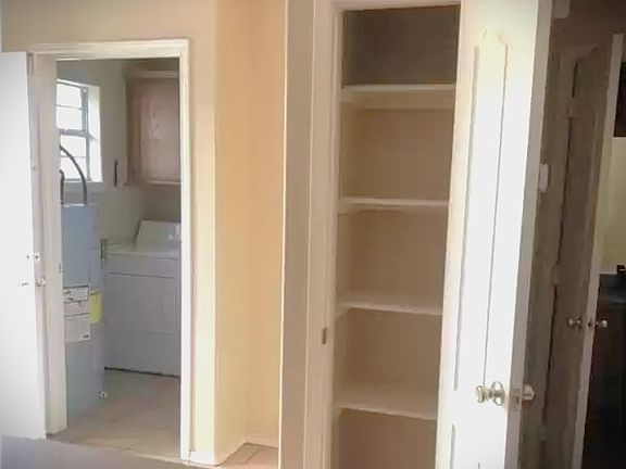 3rd image of 803 N Cross Ln APT 1