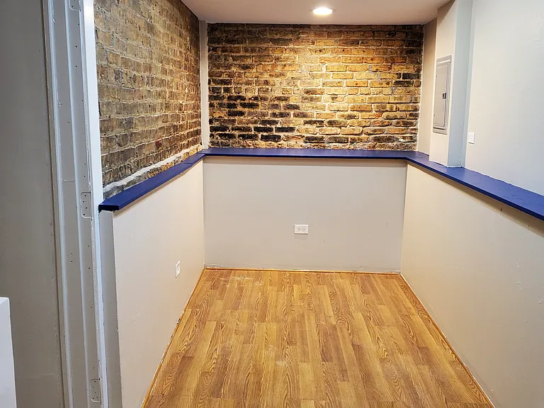 3845 N Kenmore Ave #G — Photo 15