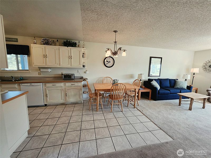 5th image of 2210 26th Street NW #422