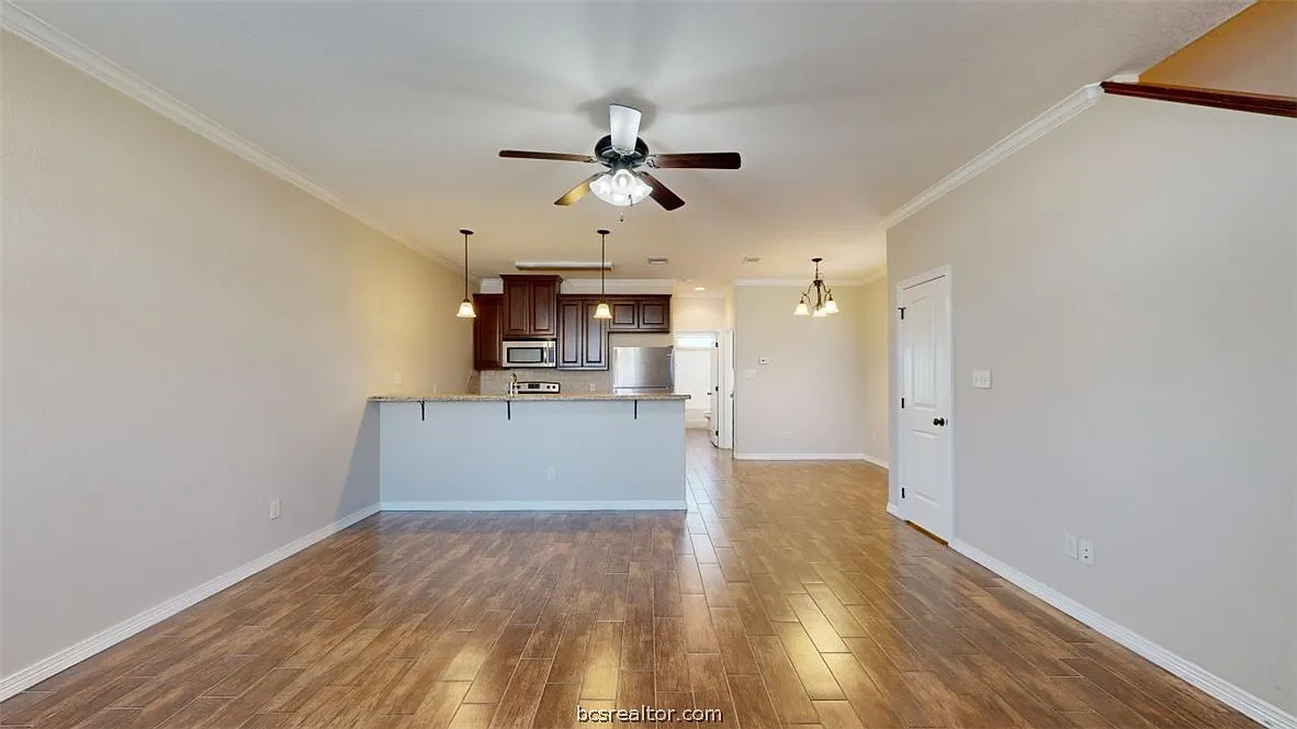 4 bed, 4.5 bath, 1604 sqft, $2,000 — Photo 4