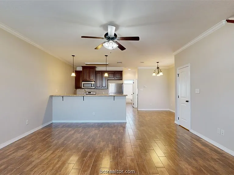 303 Ash St #B — Photo 4