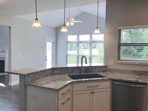 5th image of 8518 Treybrooke Pl