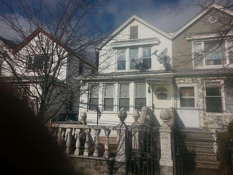 1st image of 12613 103rd Ave