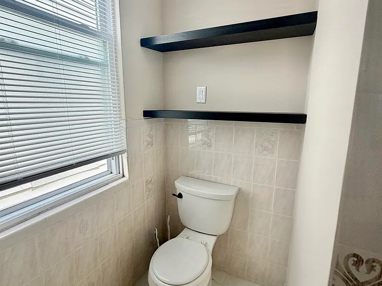 6 Duncan Ct #2 — Photo 11