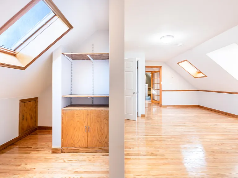 86 Brook St #3 — Photo 8