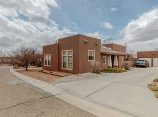 4438 Long Shadow Ln, Santa Fe, NM 87507