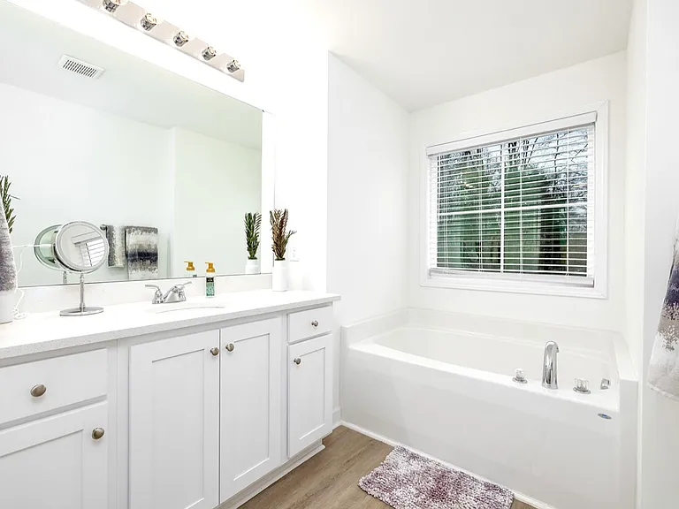 237 Hudson Dr — Photo 18