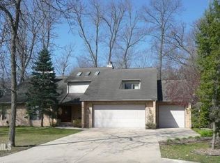 608 Deer Trl, Lena, IL 61048