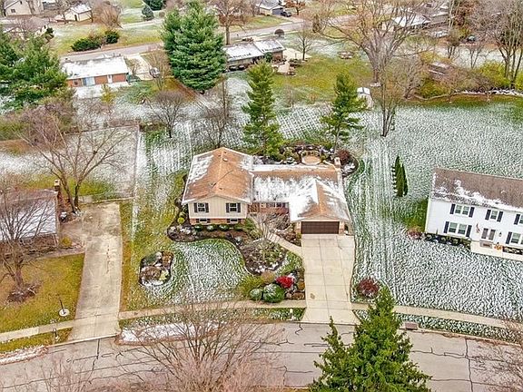 2nd image of 7642 Cloverbrook Park Dr