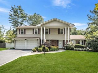 78 Wintercress Ln, East Northport, NY 11731