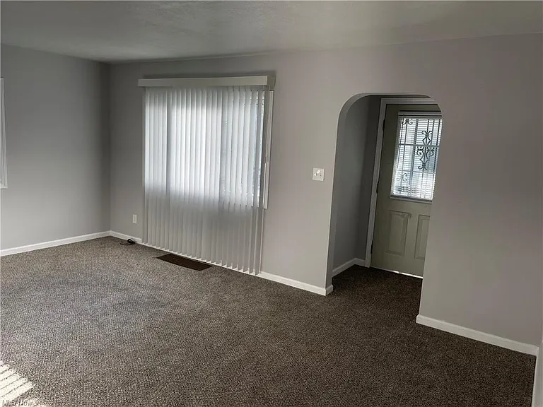 876 Frederick Blvd — Photo 3