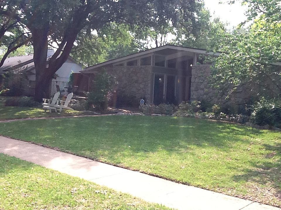 2nd image of 417 Ridge Crest Dr