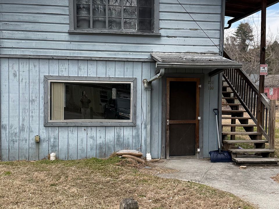 1st image of 199 Bryson St #199