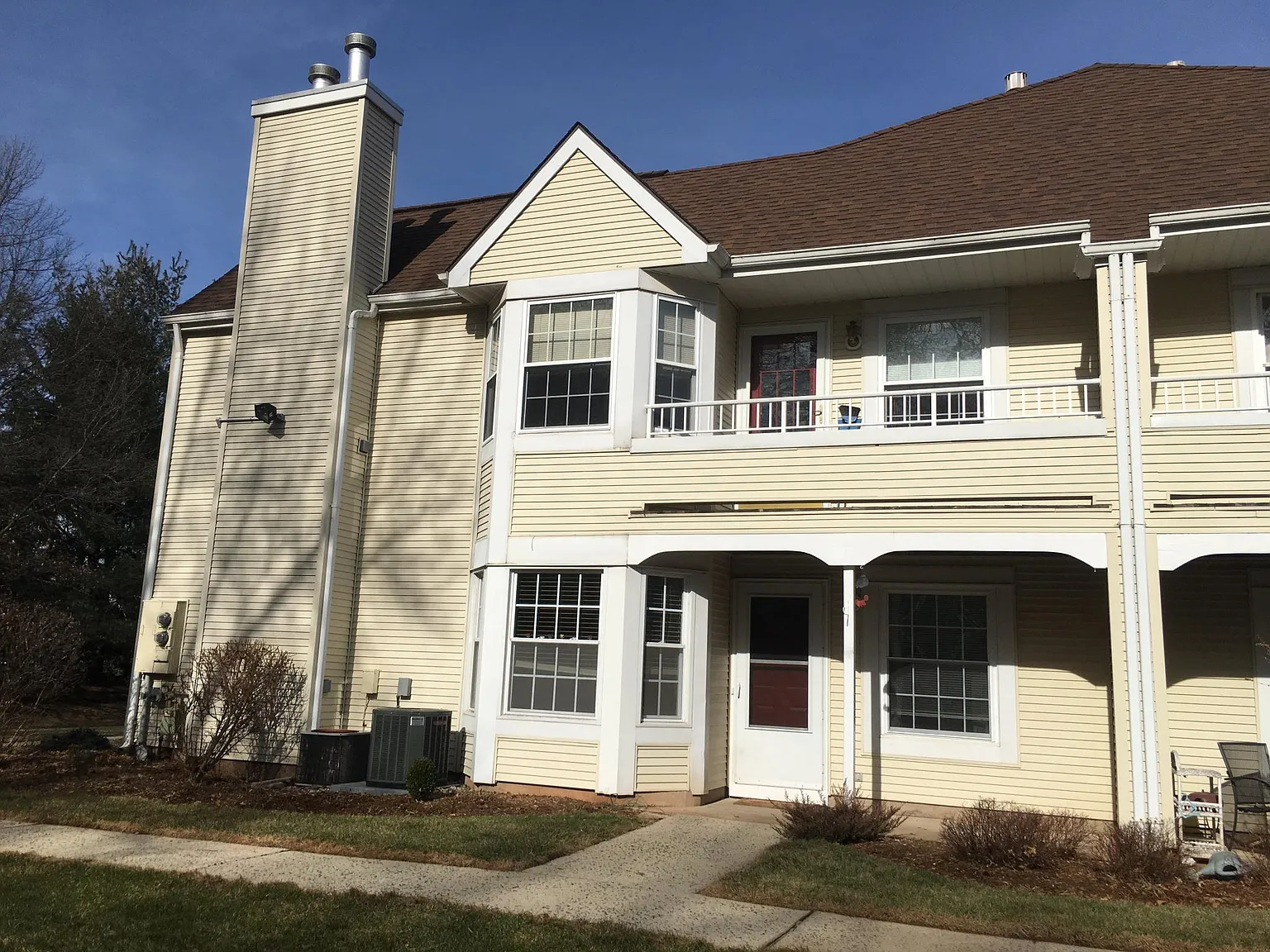 2 bed, 1158 sqft, $2,420 — Photo 2