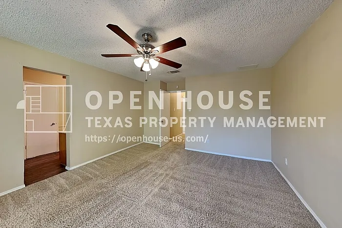 7465 Timberhill Dr — Photo 10