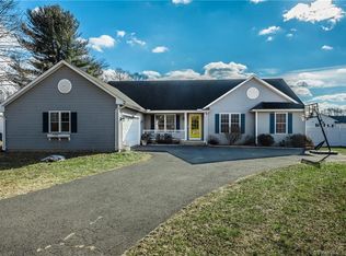72 Chamberlain Rd, Broad Brook, CT 06016