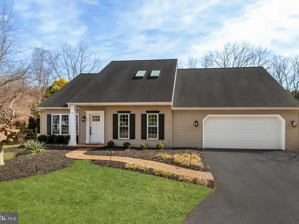 5 Dulaney Hills Ct, Cockeysville, MD 21030