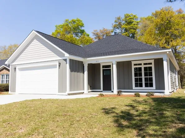 211 Saxton Pl, Leesburg, GA 31763