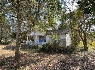 1242 Angola Bay Rd, Wallace, NC 28466