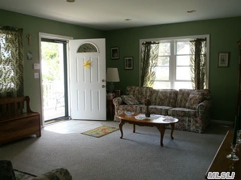 5th image of 711 Hyman Ave