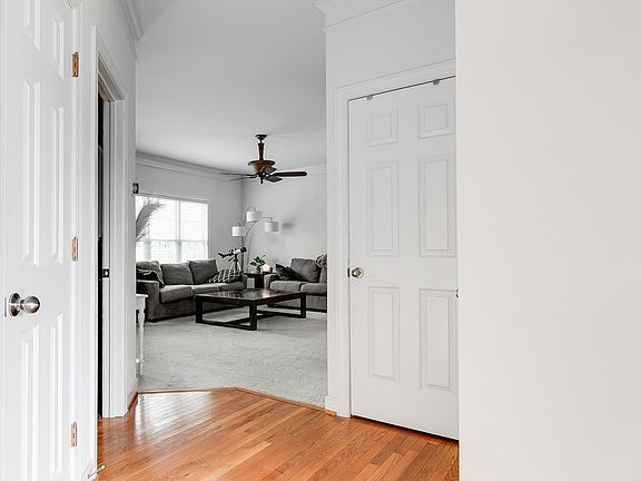 5th image of 8025 Lawford Hills Ct