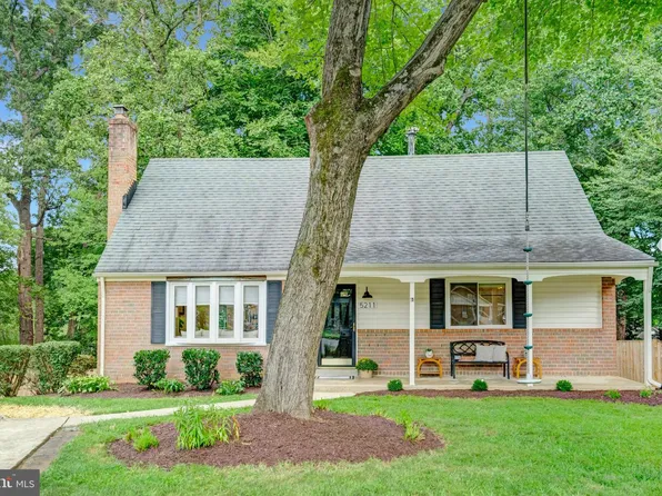5211 Ellington Ct, Fairfax, VA 22032