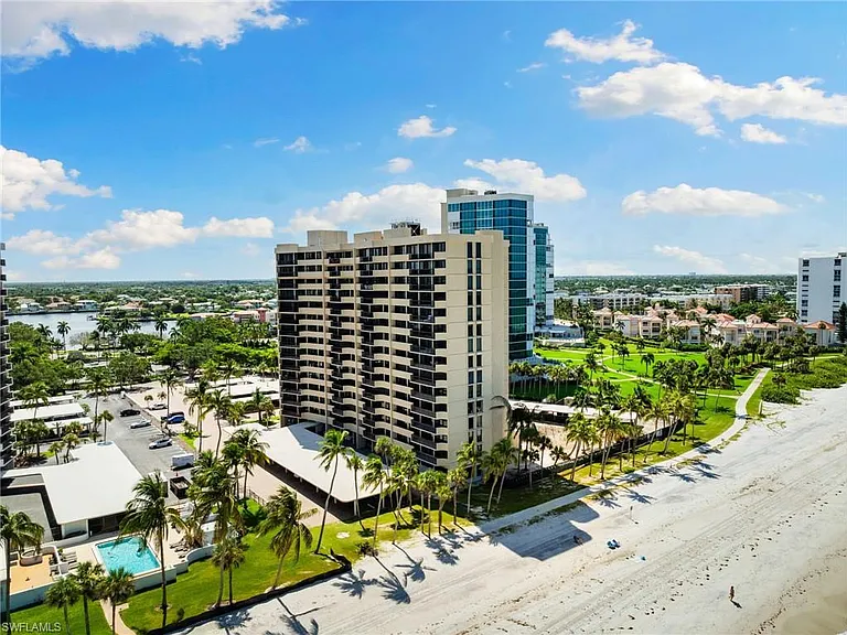 4001 Gulf Shore Blvd N #702 — Photo 39