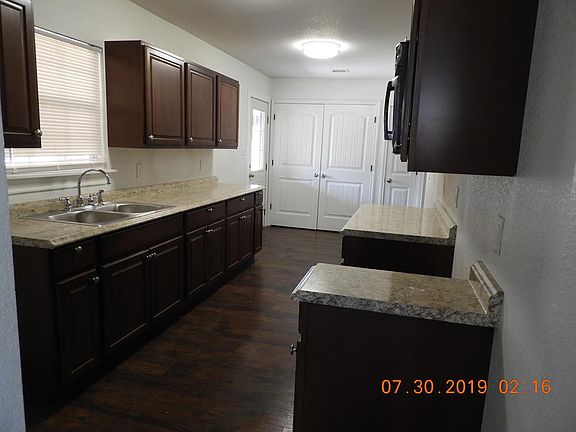 2nd image of 400 W Jax Ave