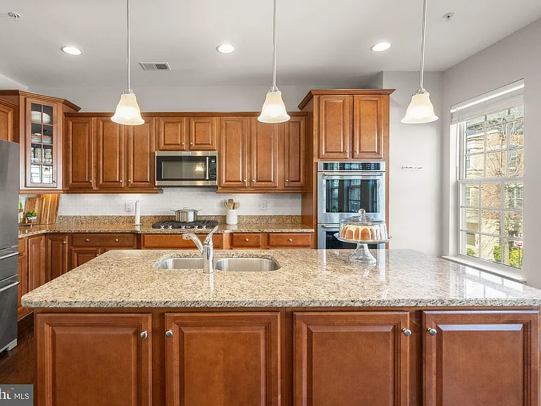 517 Overlook Park Dr #47 — Photo 10