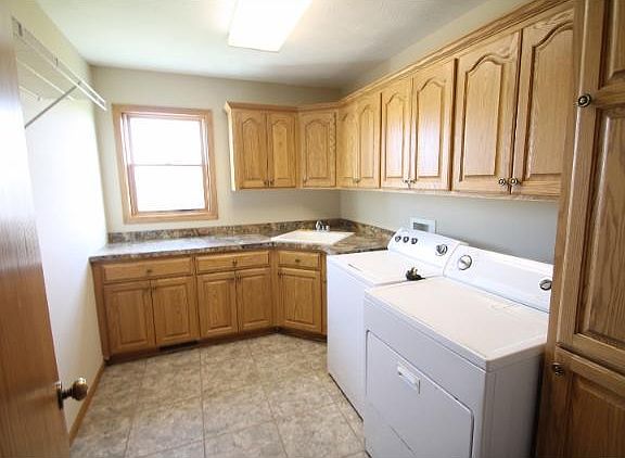 4th image of 9455 W 250th St