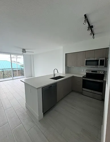 602 E Dania Bch Photo 1 602 E Dania Bch Photo 1