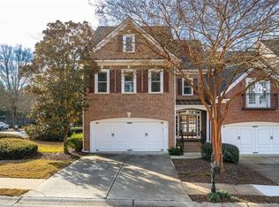 3512 Village Green Dr, Roswell, GA 30075