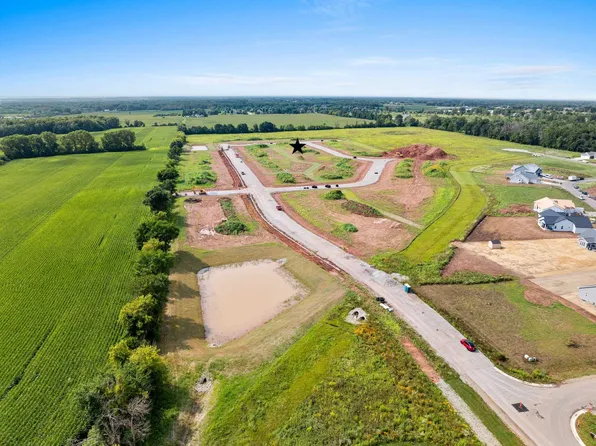 Xavier Dr #87, Neenah, WI 54956