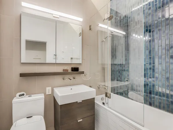 310 East 46th Street image 7 of 9