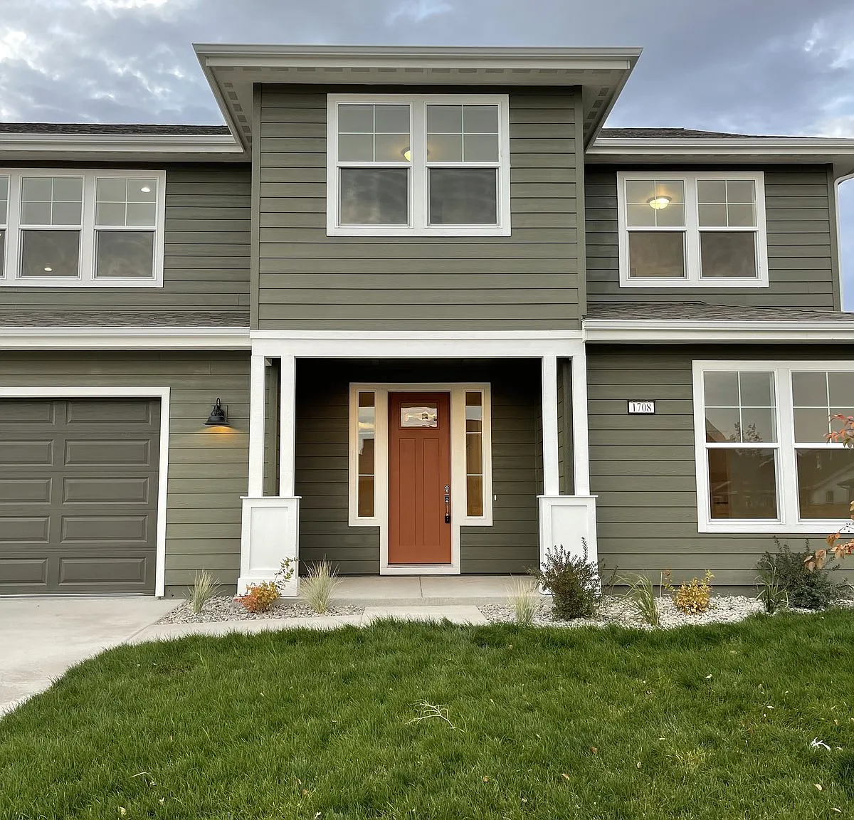 4 bed, 3.5 bath, 3308 sqft, $3,750 — Photo 3