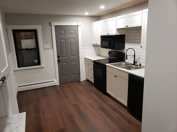 2nd image of 121 Riverview Dr