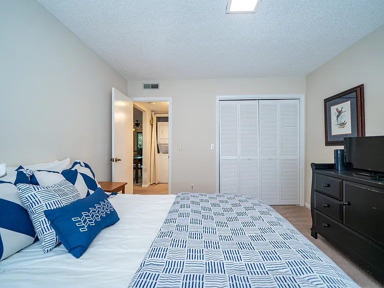 49 Lake Dr #M-6 — Photo 6
