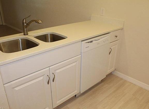 5th image of 9380 Lennex Ln APT 703