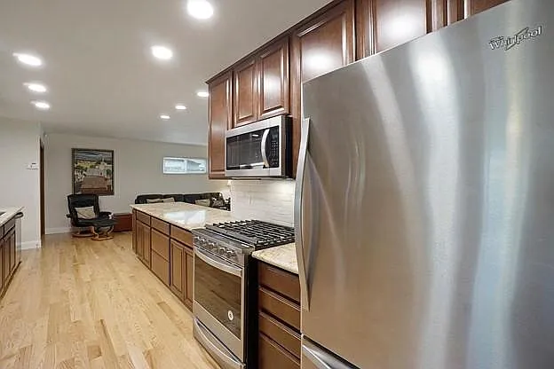 1806 Colette St — Photo 5
