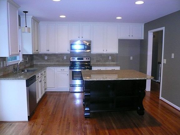 Gourmet Kitchen