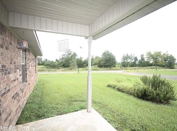 3rd image of 2 Cherrywood Dr